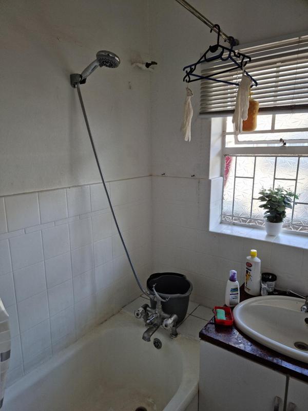 To Let 1 Bedroom Property for Rent in Rondebosch Western Cape